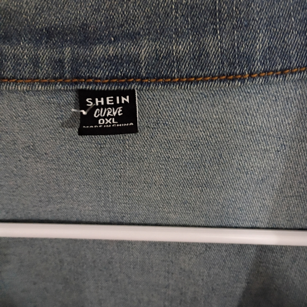 Shein Curve, EUC, Women's, Denim Jacket w/ Pockets, Size 0XL, Long Sleeve, - Picture 10 of 10